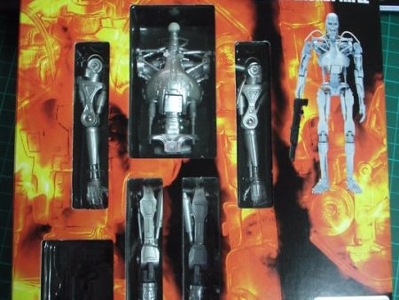 Skynet 1 12 Terminator 2 Judgment Day Endoskeleton w  Plasma Rifle Action Figure Used Online now